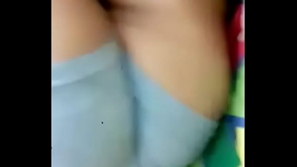 thumb solo ella