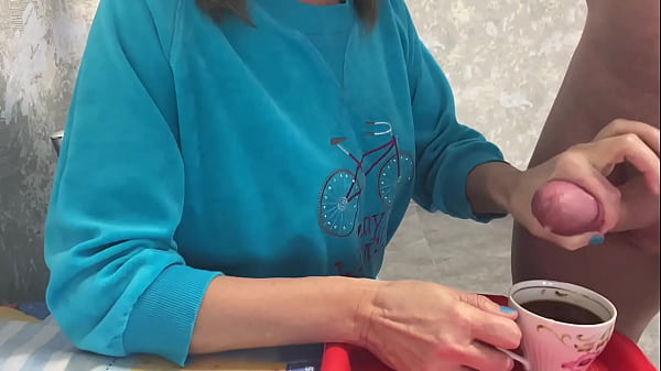 Naughty lady sucks cock her husband's and gets oral creampie.