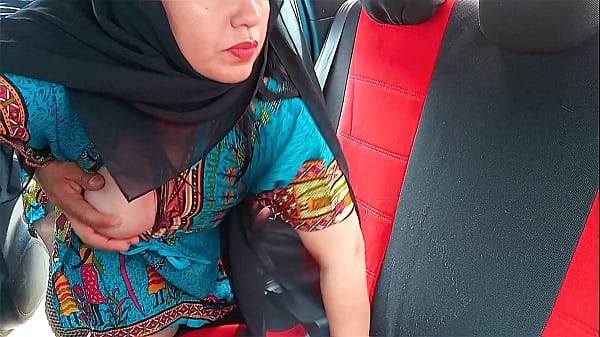 Indian stepmother wearing hijab gets fucked in car