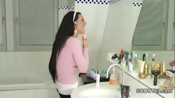 Download Video - Caught German Step-sister in Bath and Seduce to Handjob