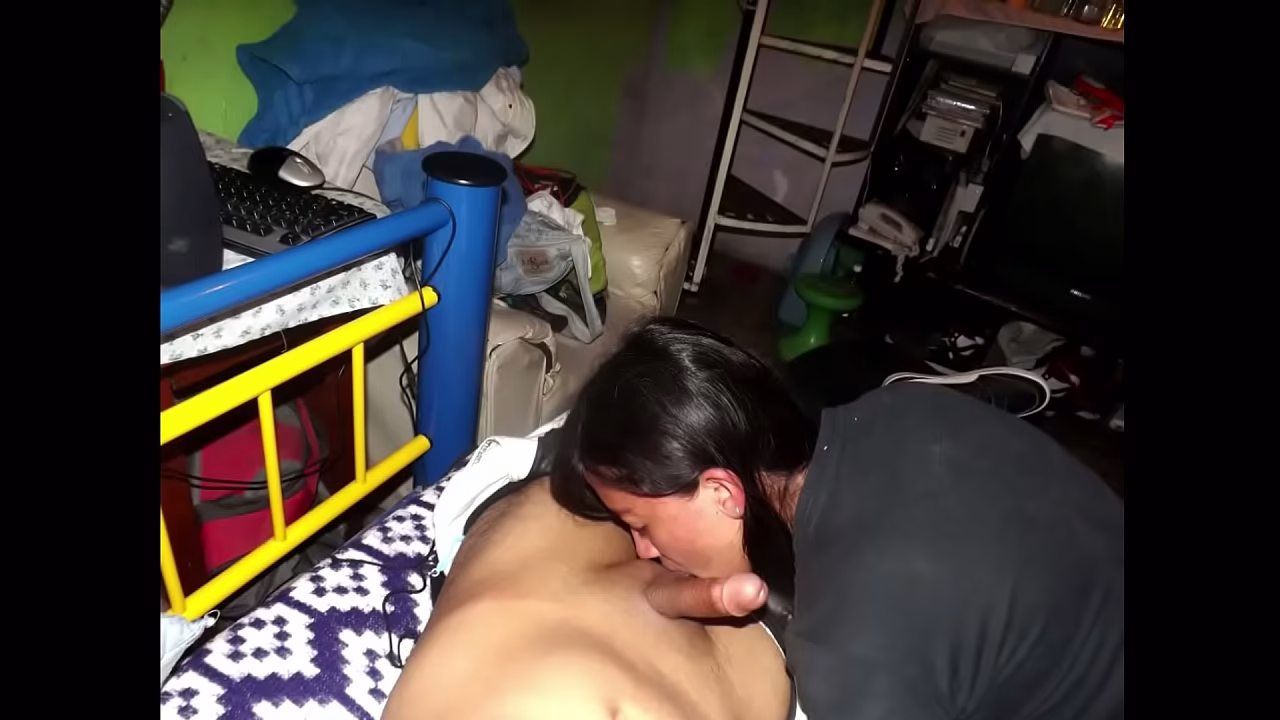 sexo oral en casa amateur