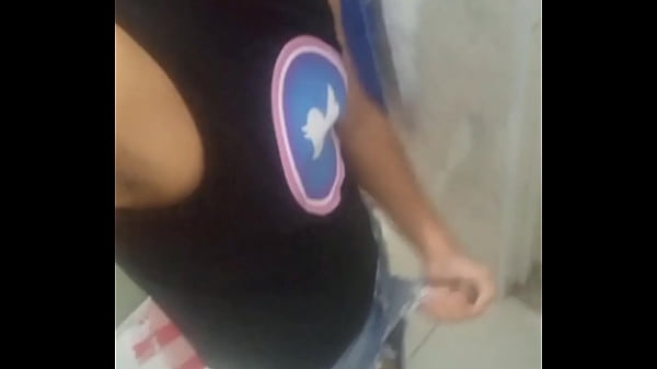 NO BANHEIRO DO TRABALHO QUANDO BATEU O TES&Atilde;O.