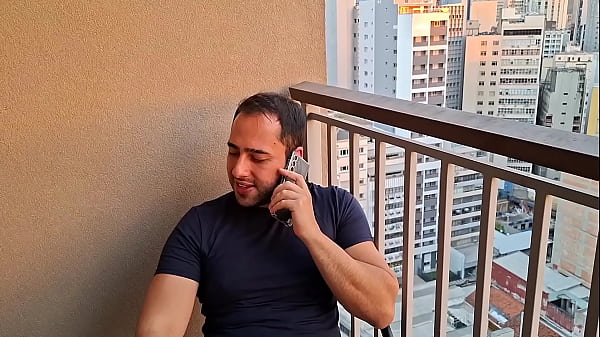 cheguei de viagem e j&aacute; fui meter gostoso com esse safado