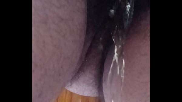 Whatch me pee