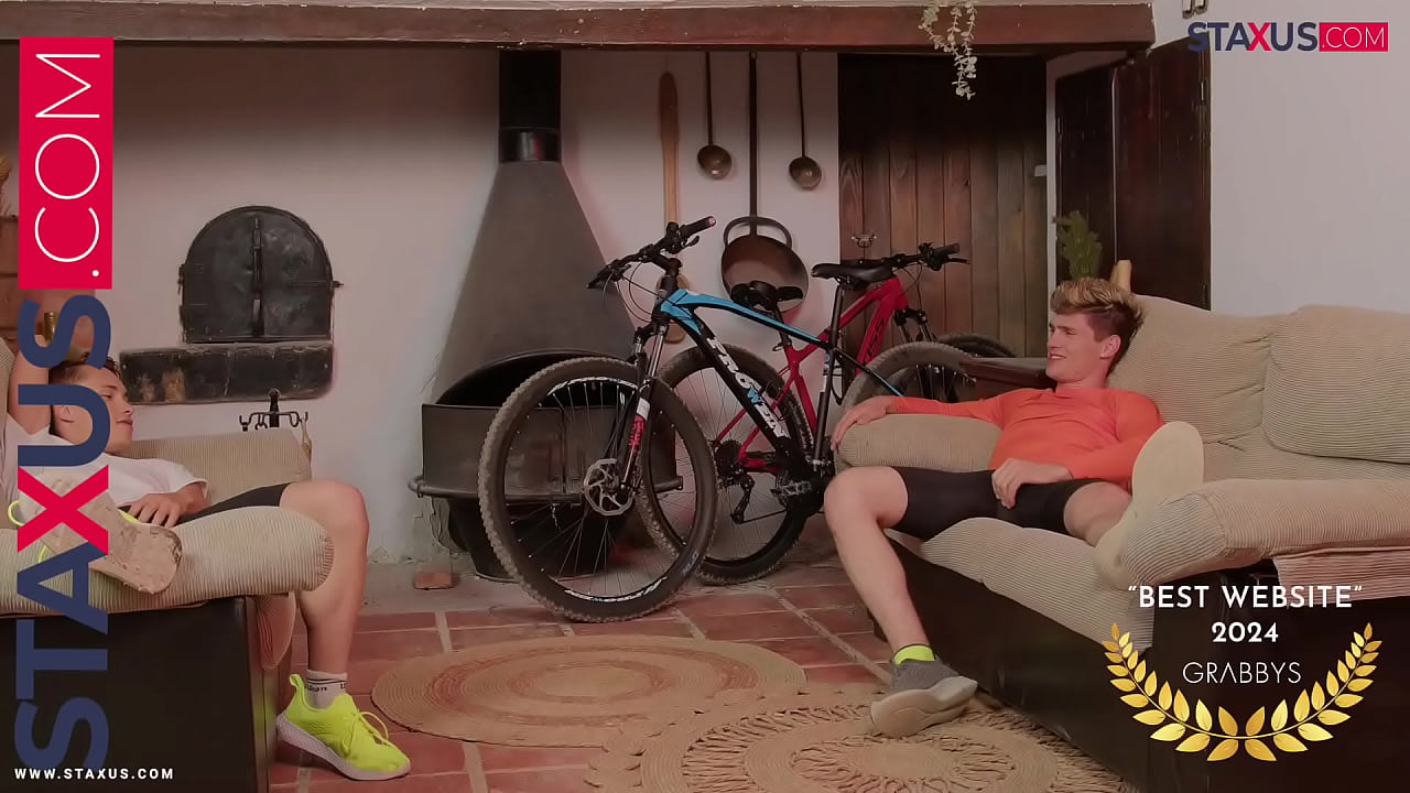 ️ STAXUS :: MONTAME DURO :: Dos hermosas ciclistas saben cómo pasar un buen rato después de un paseo.
                    blowjob handjob masturbation blowjobs friends friend gay twink twinks gaysex gayporn gay blowjob gay sex exited gay anal gay porn gay masturbation muchos negros