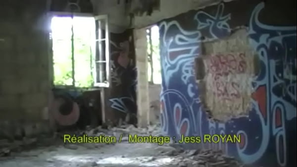 191 sexy boy fucking his friedn twink outdoor in exhib