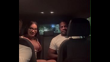 Hot Japanese girl cheated on her Uber driver and gave him a blowjob.