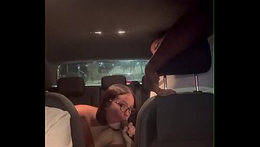 Hot Japanese girl cheated on her Uber driver and gave him a blowjob.