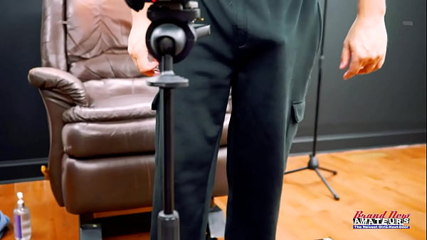 Horny Coed Friends Jackie And Trinity Love Sharing A Cock To Milk!