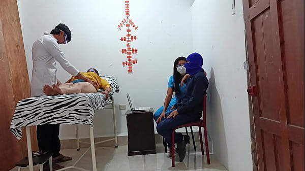 Foursome with patients - having sex in the doctor's office - homemade porn, roleplay