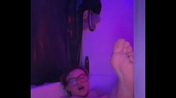 Bath time play time Watch me touch my boypussy ...
