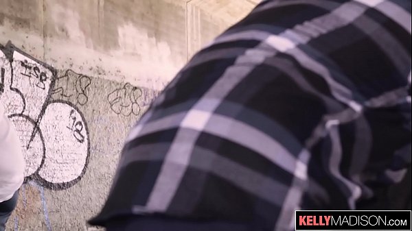 Download Video - Jynx Maze Uses Her Pussy To Make a Deal