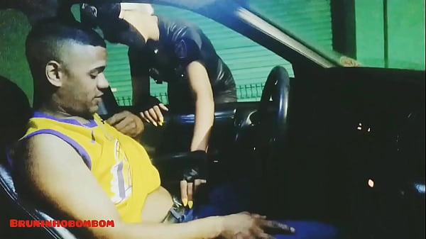 Female police officer having sex inside the car! (Full preview on red)