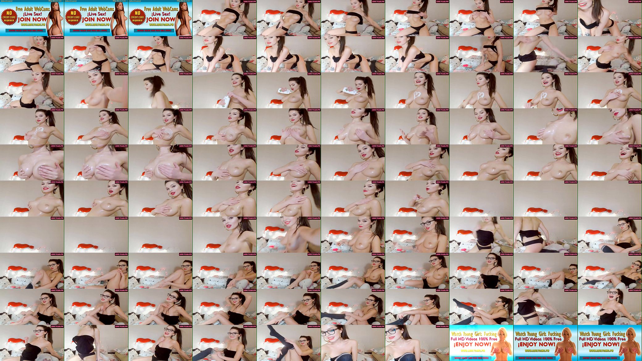 Dancing and Showing Tits on Webcam 预览图