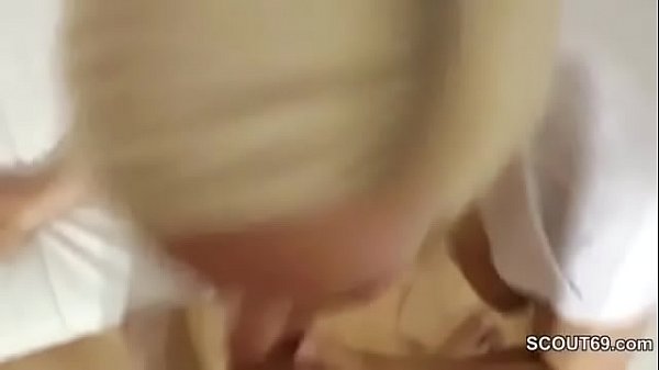 Download Video - Stiefbruder fickt seine Schwester in den Arsch in POV SexTape