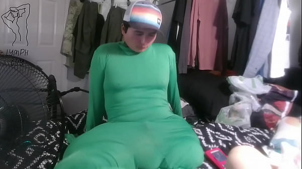 Download Video - Amputee Boy Jerks off in Spandex Suit & Cums