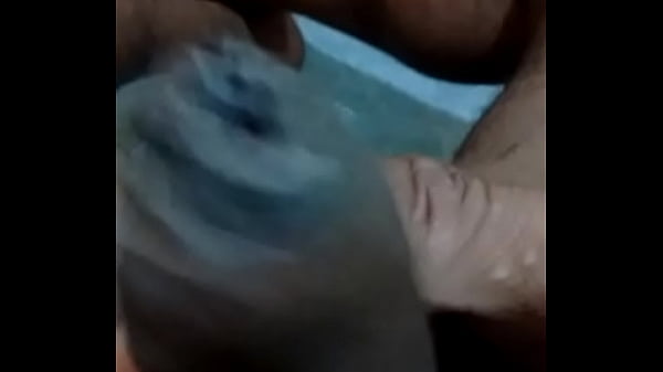 Príncipe carioca se masturbando