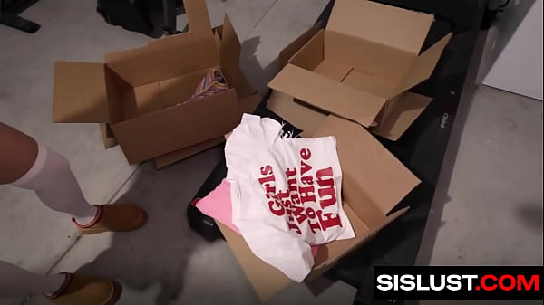 Stepsis and Stepbro Decide to Masturbate Each Other to Cool Off - Sislust