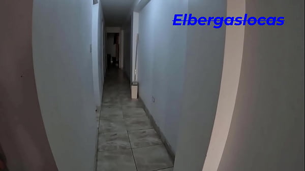 Mi hermanastra me encuentra viendo entre sus tangas una usada, me encanta como huele su tanga con leche, tengo el fetiche de olerla despu&eacute;s de usada