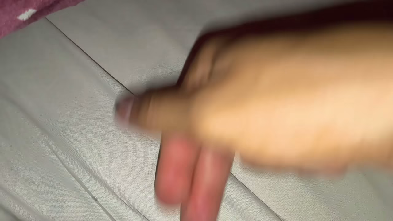 Fodendo cuzinho gostoso no escurinho