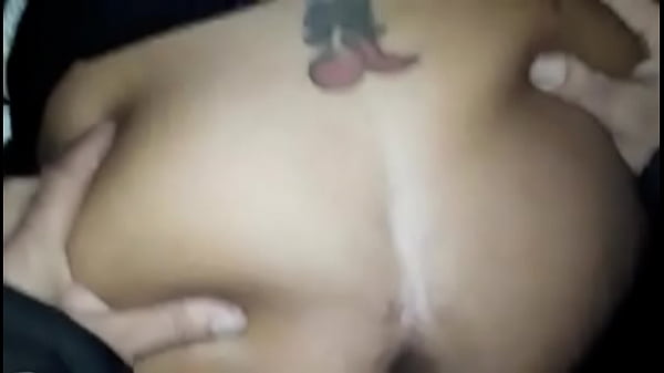 Married Making Gangbang in beach parking in Barra da Tijuca, Fucks with several, Enjoys tasty while husband films. Sapeca RJ couple