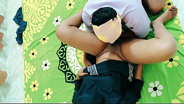 Desi aunty fuck by desi boy