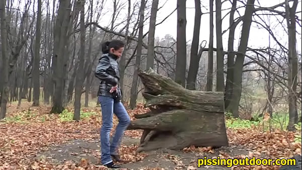 Big stub pissing