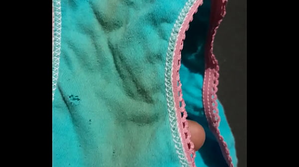 Calzoncito azul con rosa