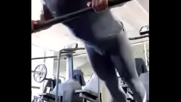 Download Video - Curtiendo bulto en el entrenamiento&period;