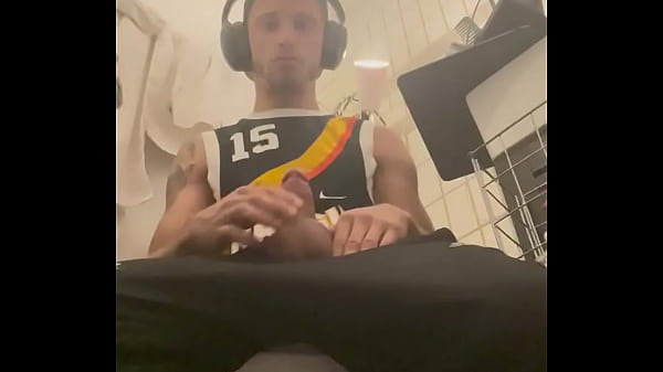 Austin makes the biggest loads and best cock hu...