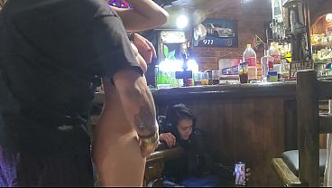 21歳の体操選手のが、皆が見ている前でセックスをした