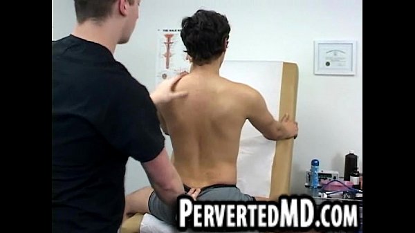 Hot hunk doctor gives his sexy stud patient a r...
