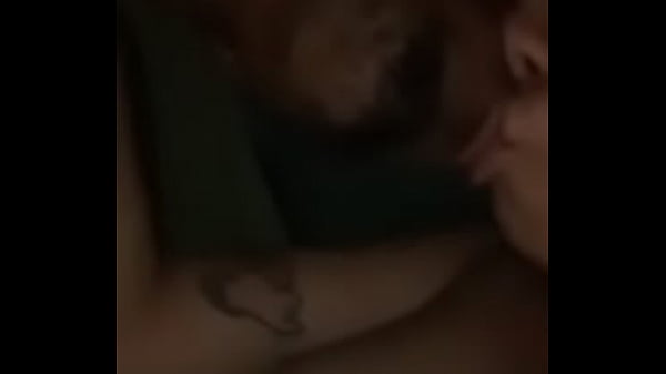 Sucer Une Autre Bite De Gars Pendant Que Bfs À La Maison