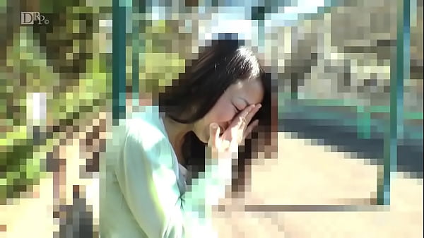 Download Video - ガチ交渉 23 〜ガチ照れ妻に中出し〜　 彩波有紀 1