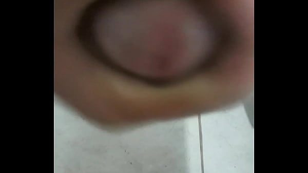 Ruivo peludo gozando gostoso