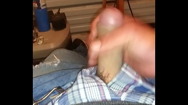 I'm playing with my dick me sanch91