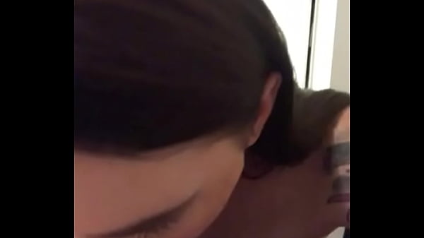 Fille Trans Chaude Suce Ma Bite (Grand Visage)