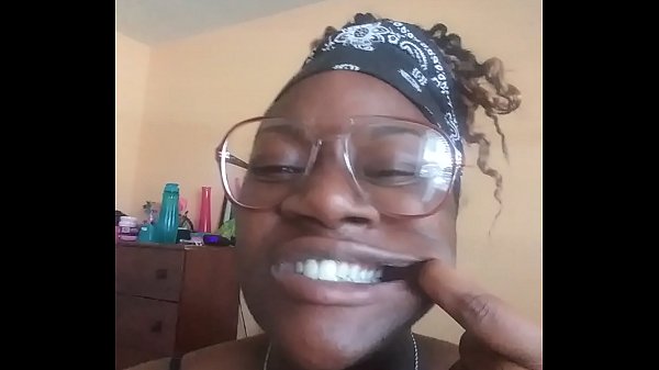 Naejae gets freaky during mouth tour