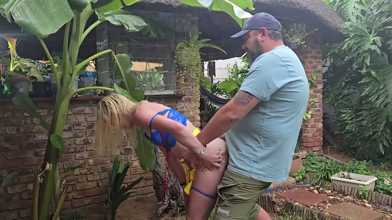 Belleza anal bajo la lluvia
                    anal blonde outdoor amateur homemade close up pussy fucking couple taboo small tits perfect ass fuck my wife sundress anal orgasm creamy pussy standing sex anal creampies fun sex muchos negros