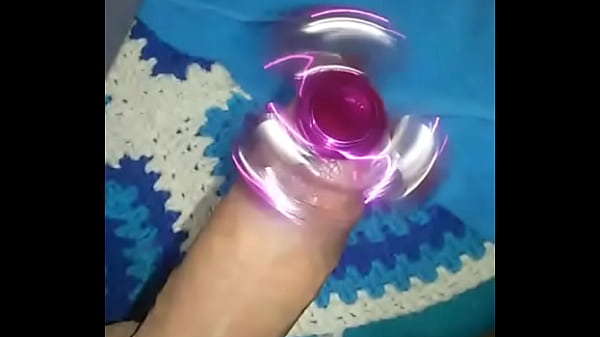 Macielhot - Jugando con spinner