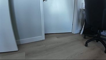 Step Mom get stuck in washing machine and ask for Help