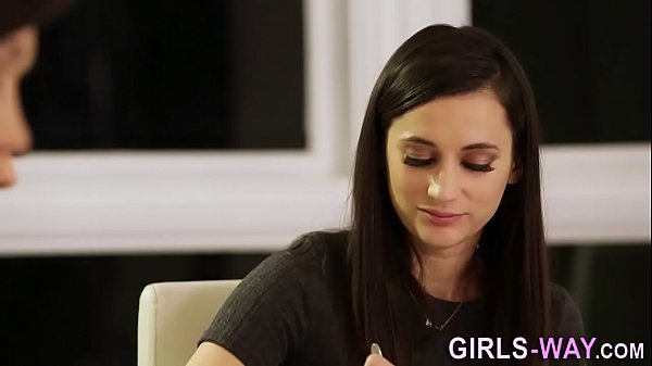 Pussy fingered les cutie