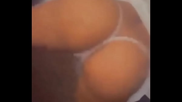 thumb nice ass