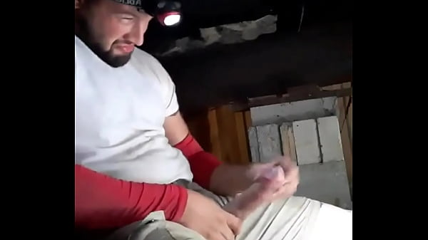 Un Gars Du Câble Chaud Se Branle