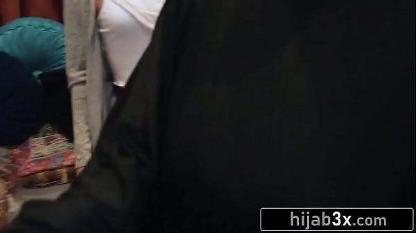 Three Muslim Hotties Go Crazy For Stripper's Dick Before the Wedding