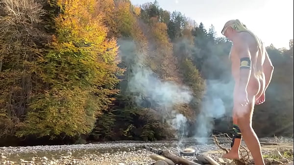 Download Video - nudist bear baking pizza at the bonfire