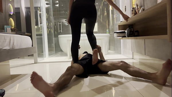 Pretty Feet and Leggings to Kick You   POV (4K)