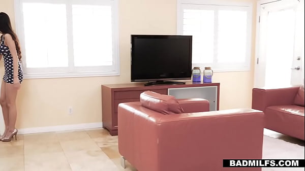 Download Video - Dirty Brenna Sparks Dirtier Stepmom Richelle Ryan