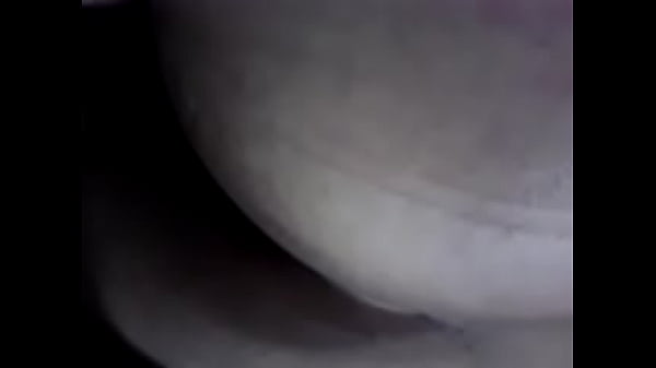 dedeando a gorda mientras mama