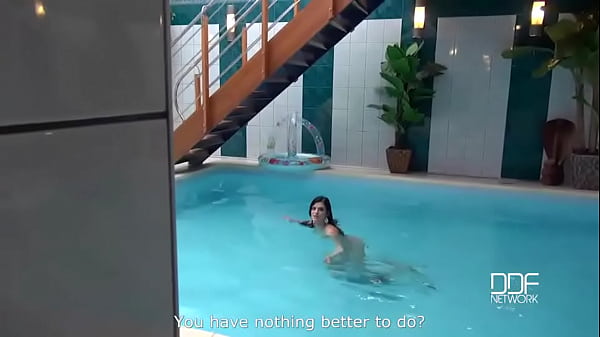 Lascivious Looks - A Cock Sucking Hottie At The Swimming Pool